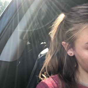 Meet your Posher, Avery